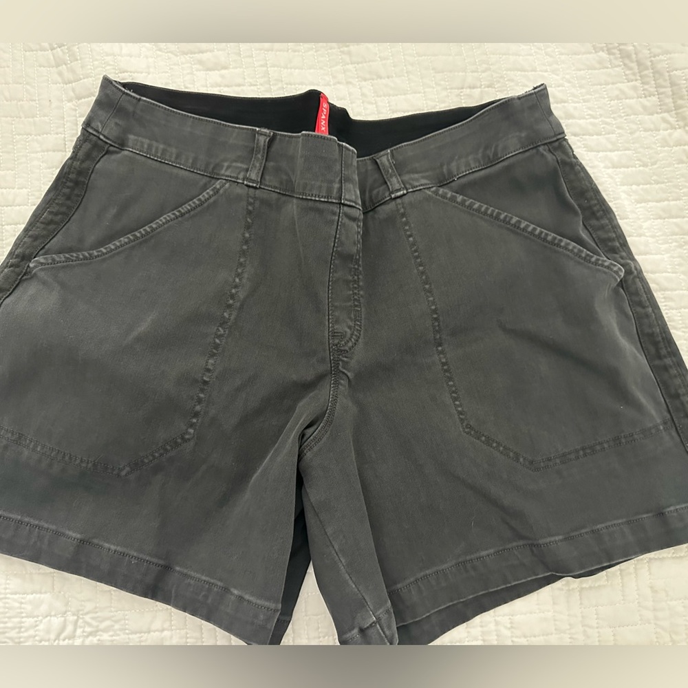Washed black jeans shorts from Spanx size XL